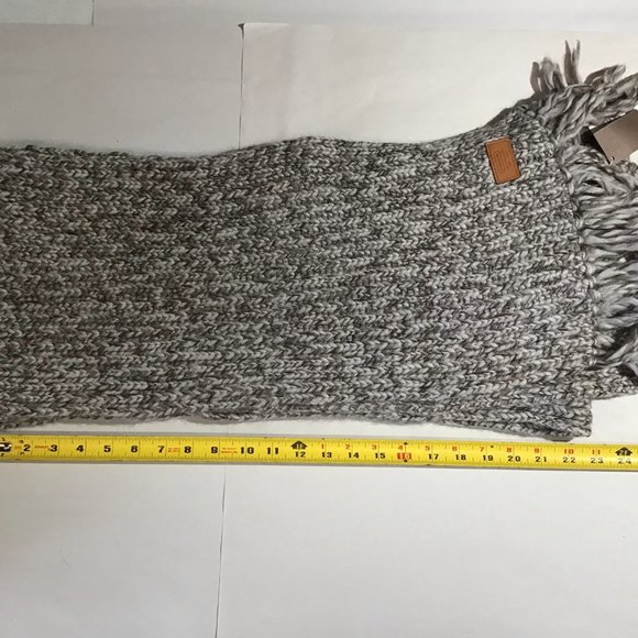 Coach Handmade Wool Scarf - Picture 6 of 6